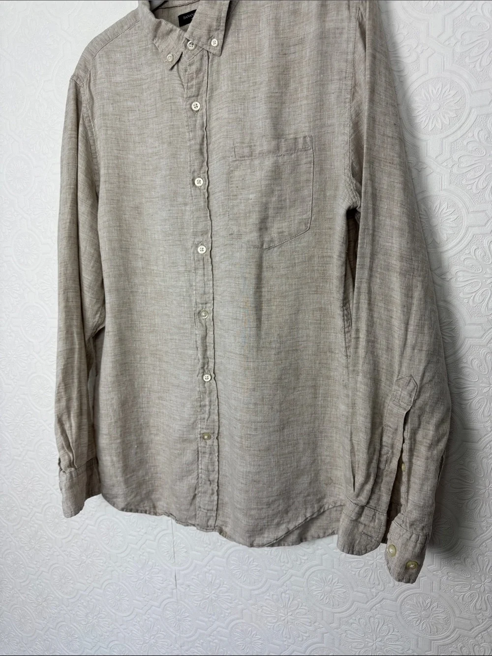 Banana Republic 100% Linen Button‎ Down Shirt Men’s Medium Beige Camden Fit